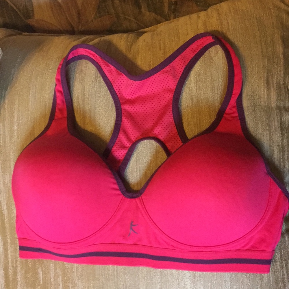 Women’s Danskin sports bra